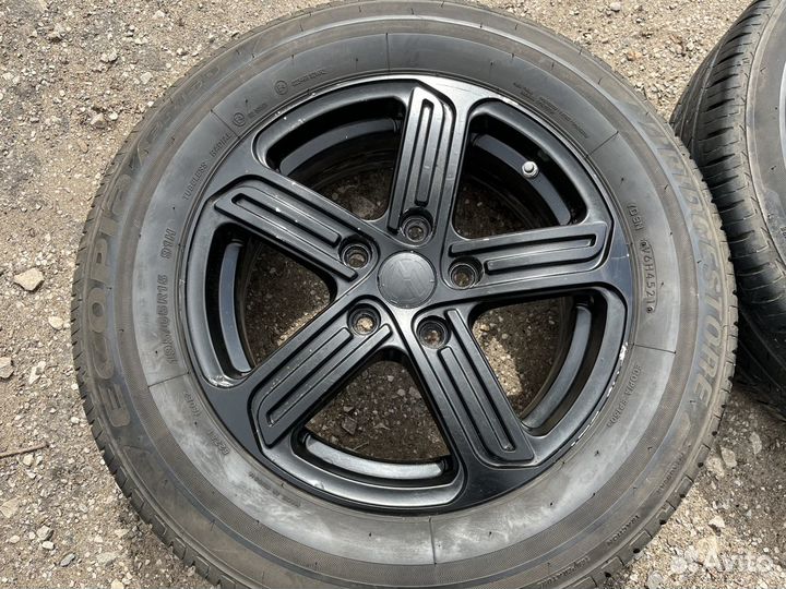 Лето Bridgestone 195/65 R15 Литые Диски 5x112 57.1