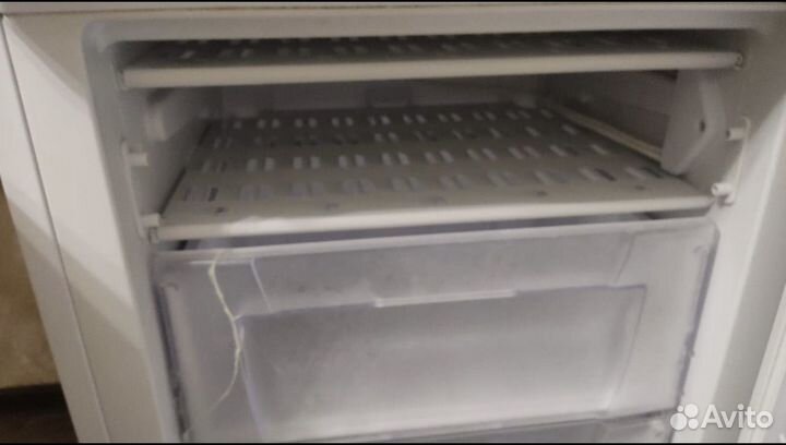 Холодильник Indesit
