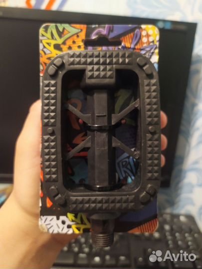 Педали для велосипеда