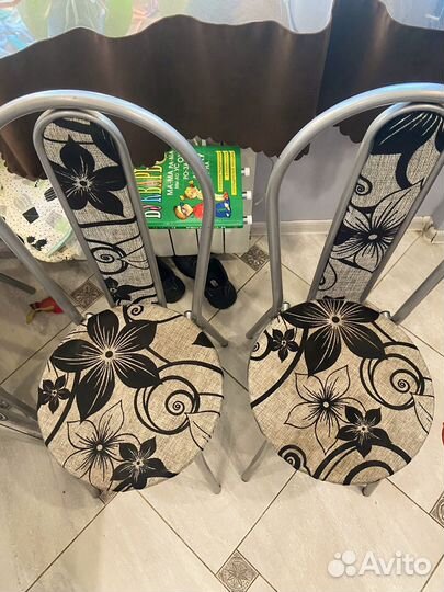 Стулья кухонные 2 шт бу