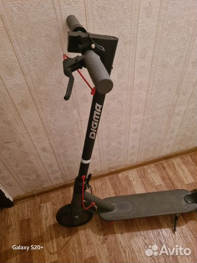 Электросамокат на запчасти