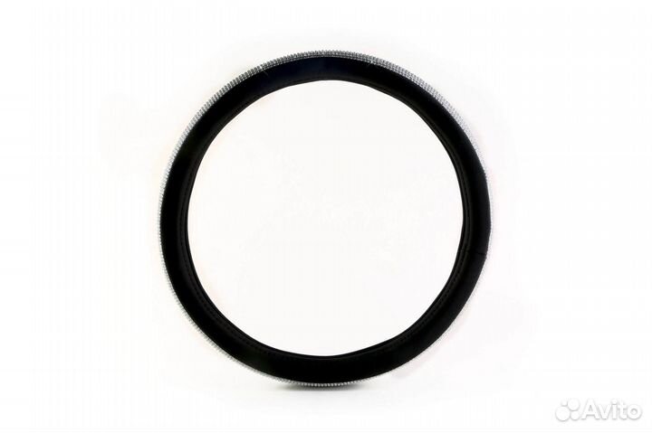 Оплетка на руль с белыми стразами