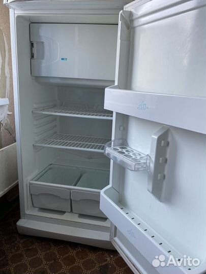 Холодильник stinol