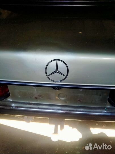 Бампер задний mercedes w123