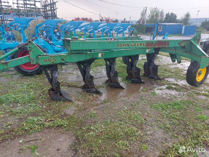 Плуг John Deere 2-7 корп. (975/995), 2009