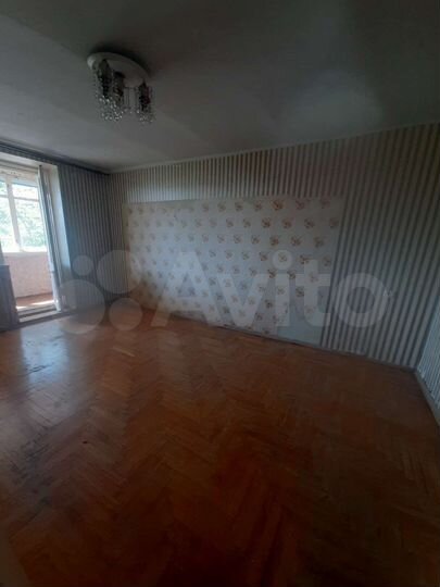 2-к. квартира, 52 м², 3/5 эт.