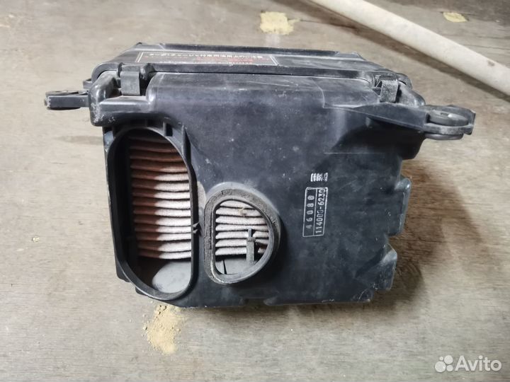 Корпус воздушного фильтра toyota chaser jzx81