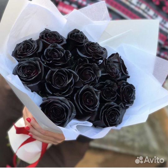 Букеты из черных роз, черные розы