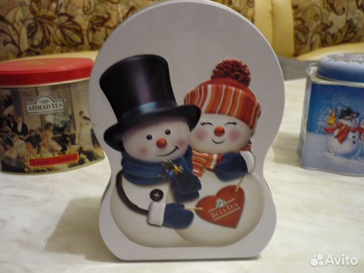 Металлические баночки от чая