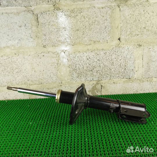 Стойка амортизатора передняя Hyundai-KIA