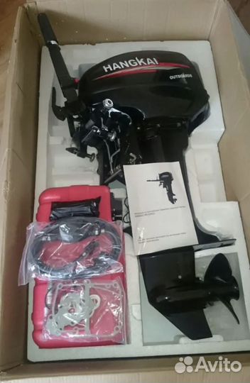 Лодочный мотор 9.9 новый