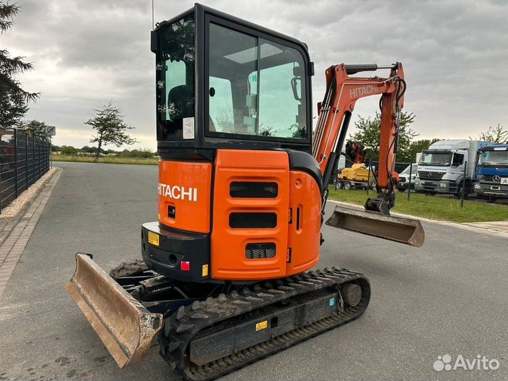 Мини-экскаватор Hitachi ZX26U-5A, 2018