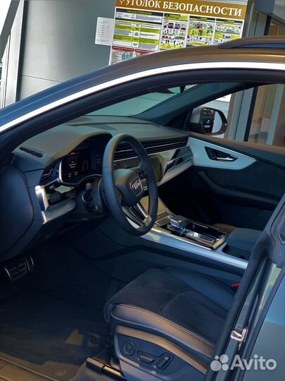 Audi Q8 3.0 AT, 2022, 30 км