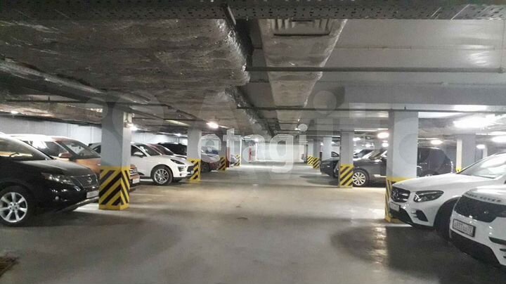 Машиноместо