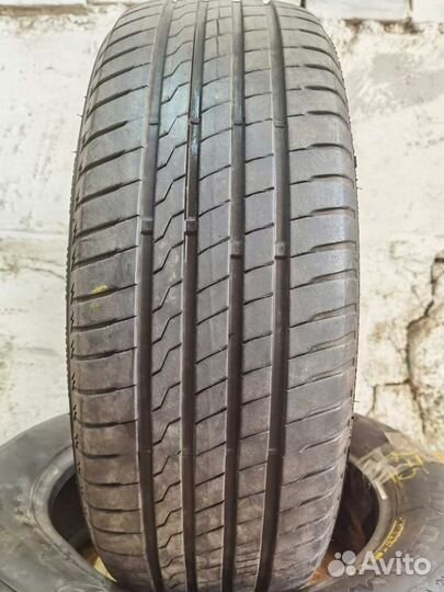 Firestone Roadhawk 215/60 R17 96H