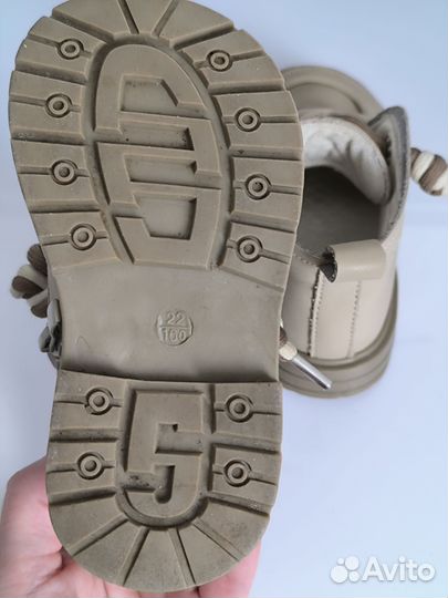 Ботинки демисезонные для девочки 22 размер