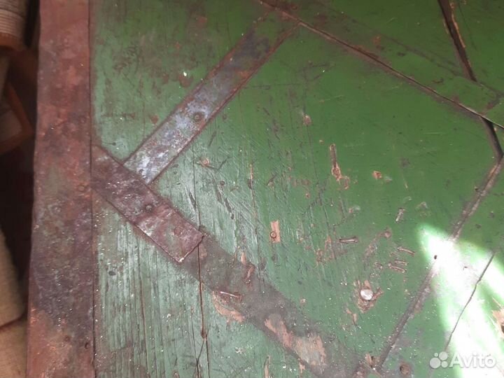 Сундук деревянный старинный