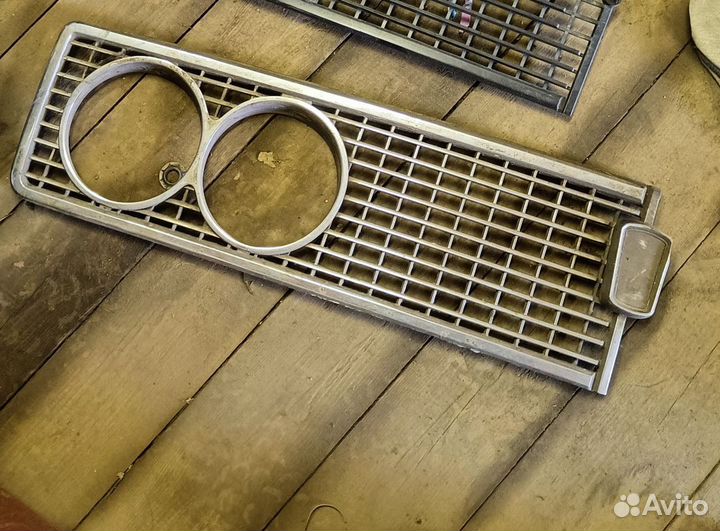 Решётка ваз 2103 правая часть