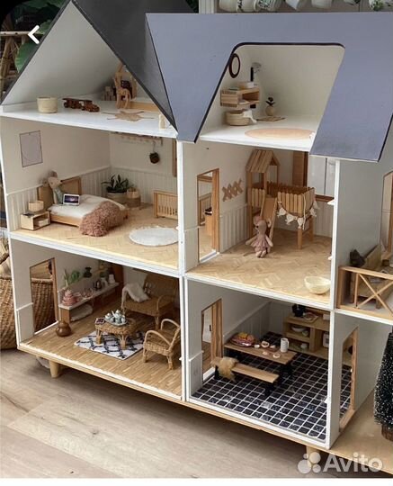 Домик кукольный