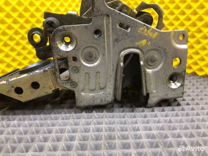 Замок двери передний правый Mercedes-Benz S-Class