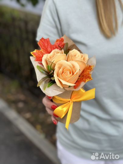 Букет к 1 сентября из мыльных роз