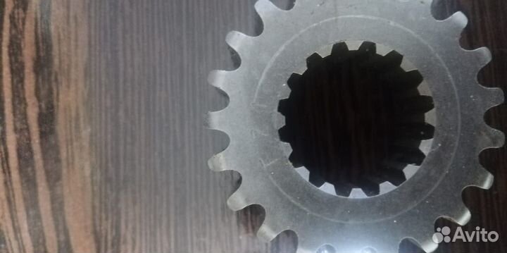 Продам запчасти на снегоход ямаха нитро