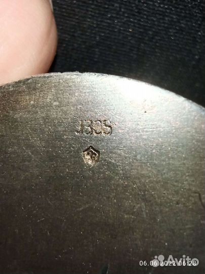 Раритет. Старинная брошь с гильошированной эмалью