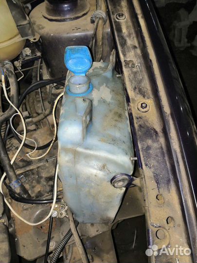 Бачок омывателя гольф 3