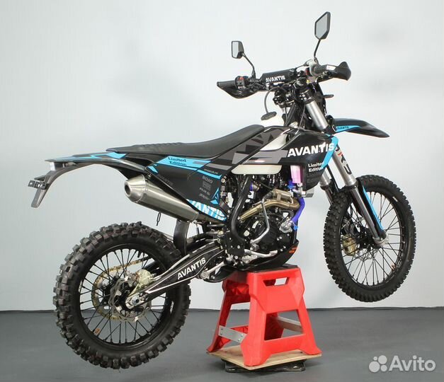 Мотоцикл Avantis Enduro 300 Carb PRO Exclusive (CB
