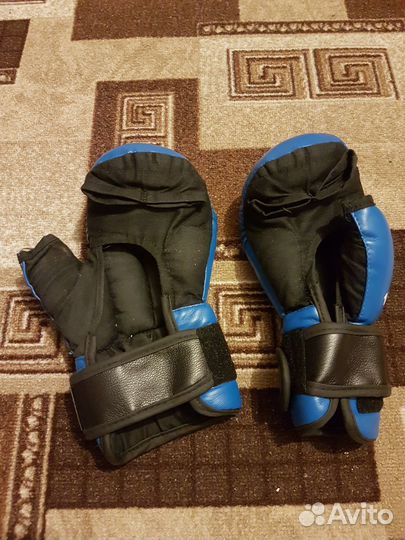 Перчатки универсальный бой