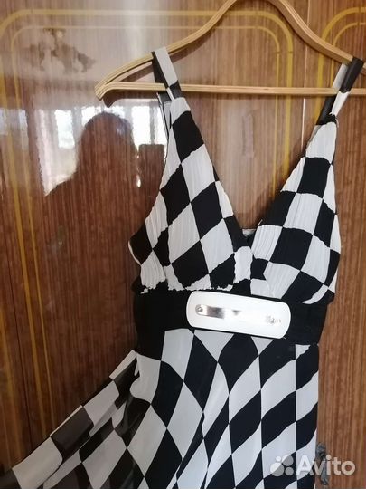 Платье нарядное 48-50 р