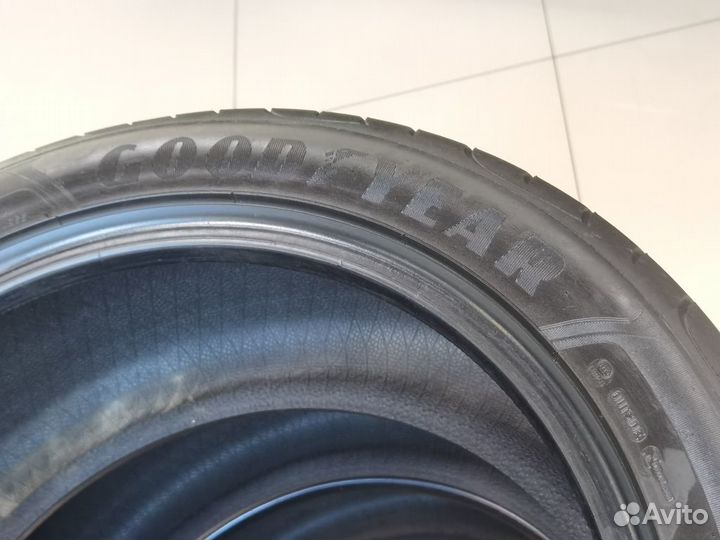 Goodyear Eagle F1 Asymmetric SUV 4x4 285/40 R21 109Y
