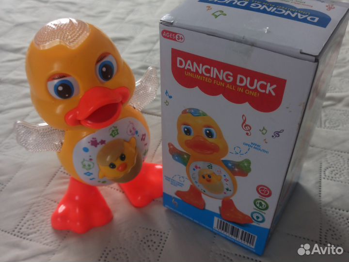 Игрушка. Танцующий утёнок