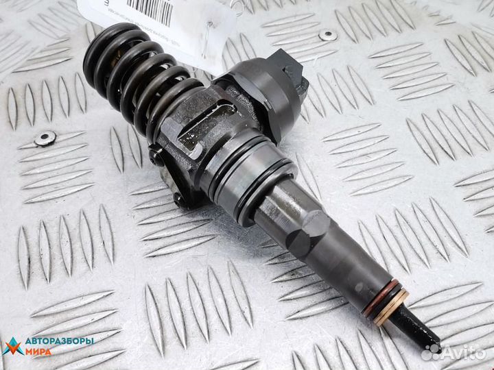 Форсунка Volkswagen Touareg 2005 07Z130073T