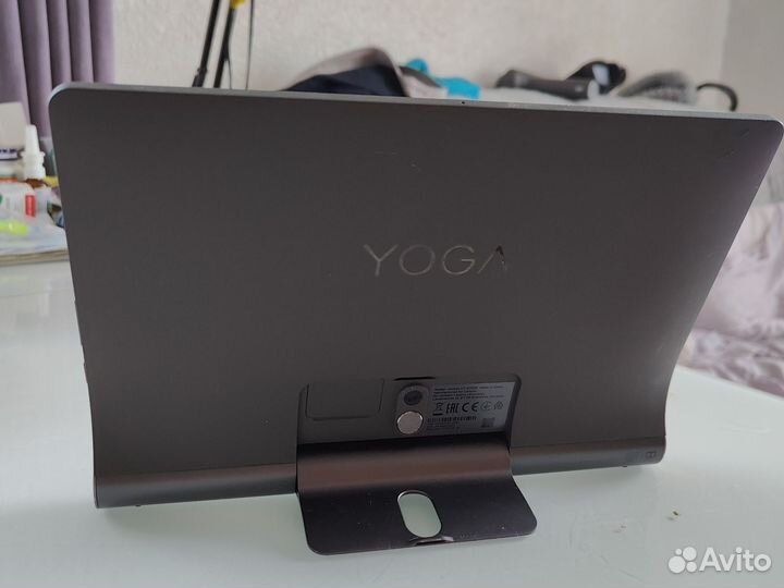 Планшет Lenovo Yoga SMART Tab YT-X705F