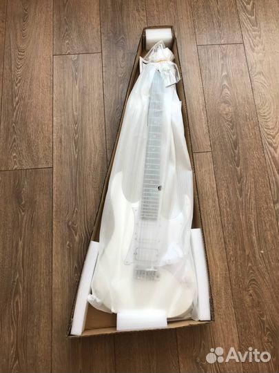 Новый) Ibanez GRG140-WH White