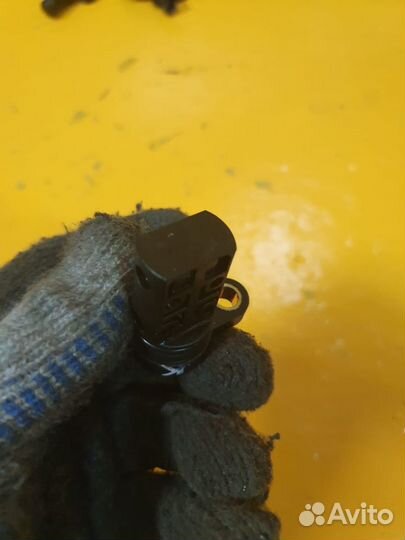 Датчик распредвала ниссан 1.2 CR12 DE