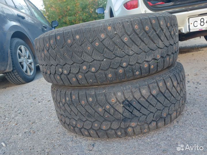 Continental ContiIceContact 215/65 R16 102T