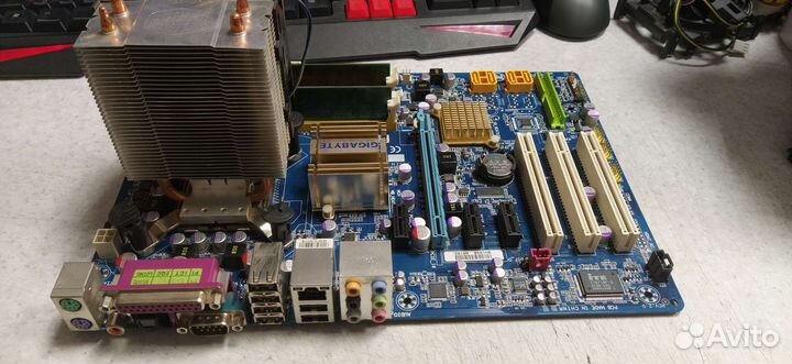 Материнская плата с процессором