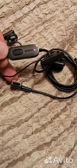 Наушники гарнитура Samsung