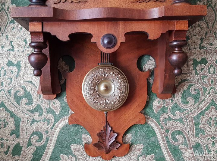 Настенные часы с боем. HAU