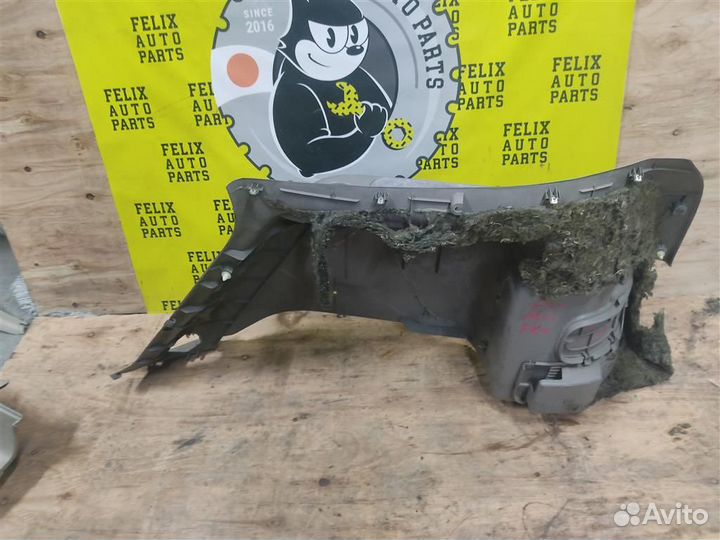 Обшивка багажника левая Toyota Corolla Spacio (Ae