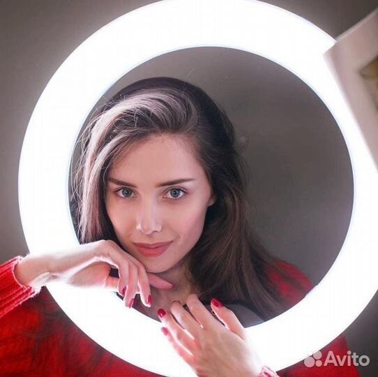 Кольцевая лампа со штативом новые 26-45