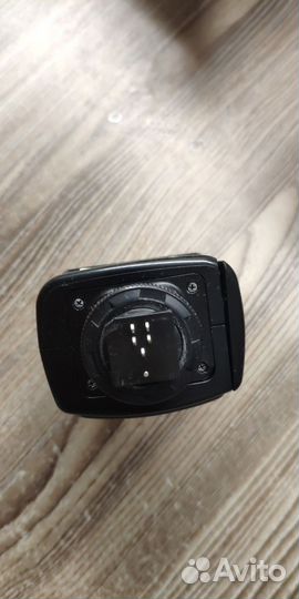 Фотовспышка Nissin Di-466