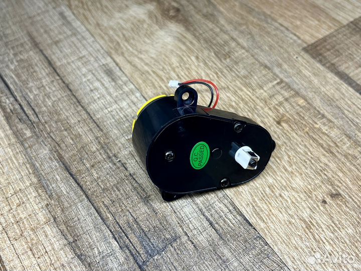 Мотор боковой щетки правый (R) Mamibot exvac 660