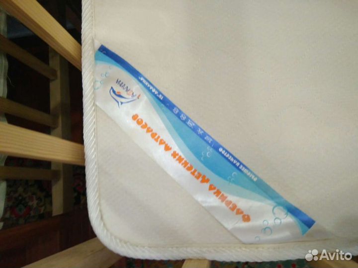 Кроватка детская с матрасом