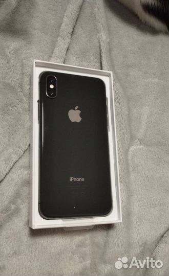 iPhone X, 256 ГБ