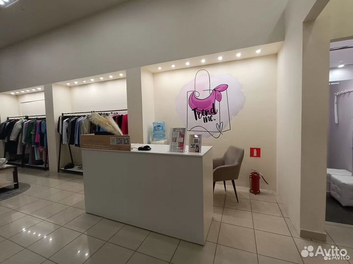Магазин одежды в трк Семья. Готовый бизнес