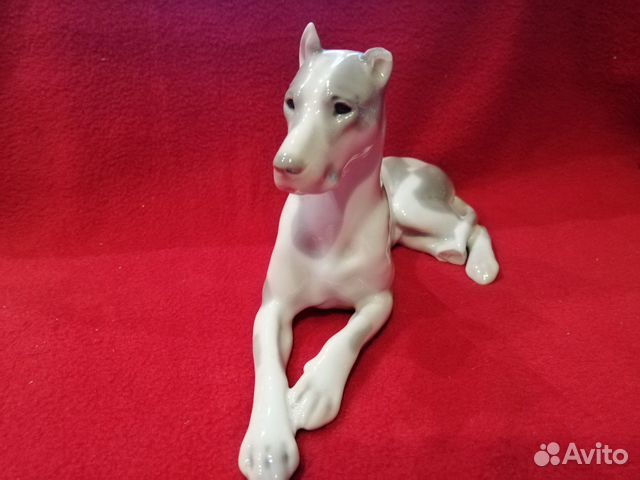 Советская фарфоровая статуэтка. Дог. лфз