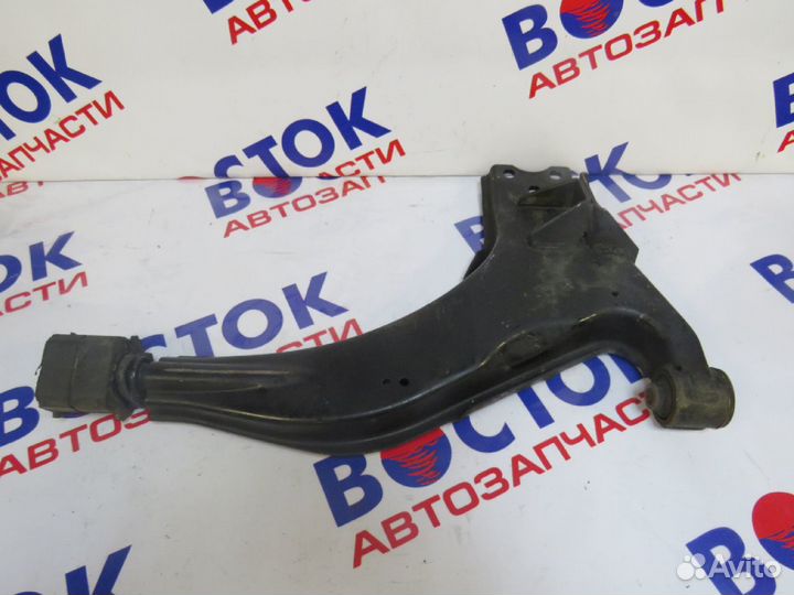 Рычаг Перед Низ Лево nissan largo VNW30, NCW30